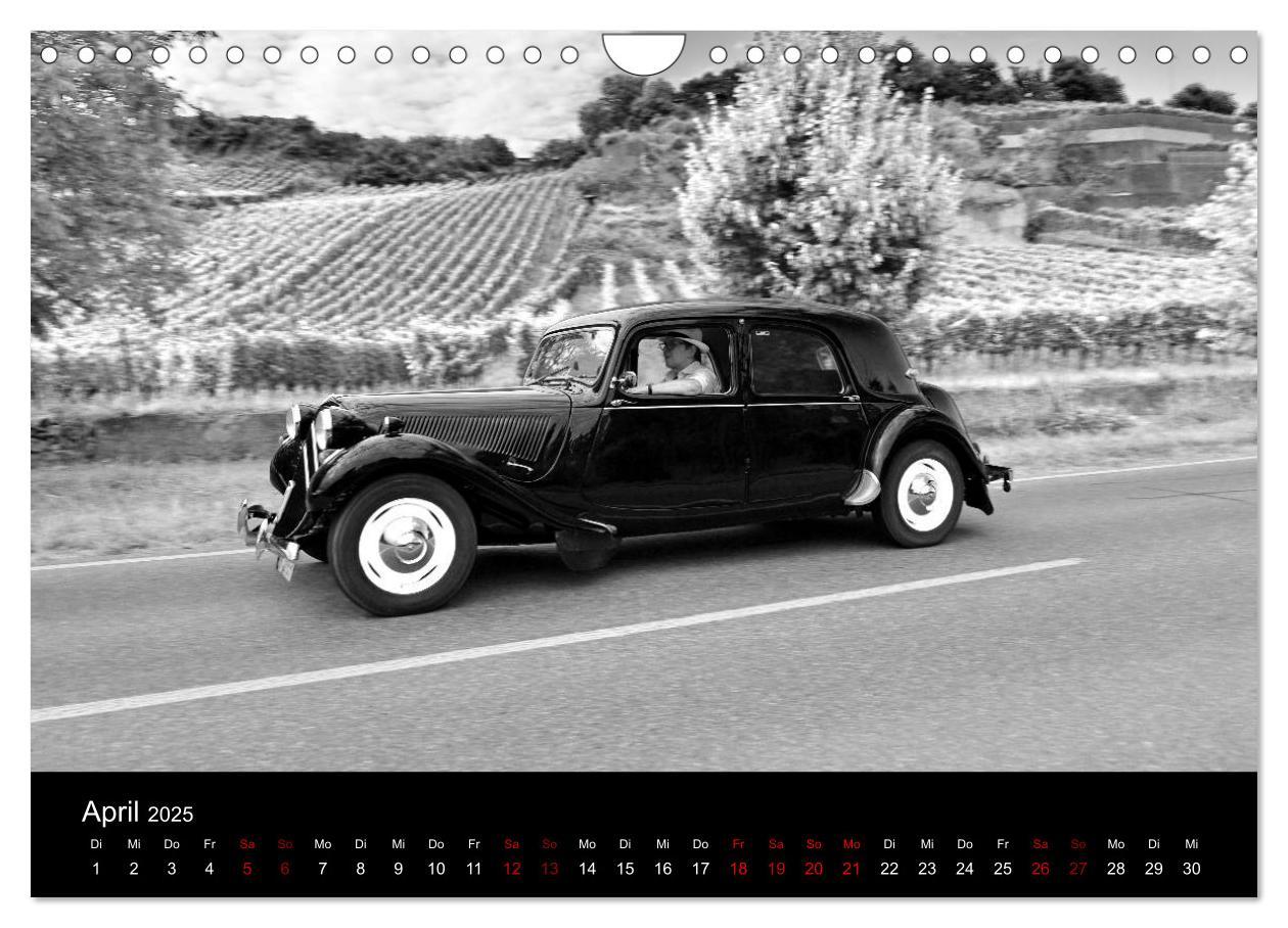 Bild: 9783435437290 | Citroën 11 CV Traction Avant in schwarzweiss (Wandkalender 2025 DIN...