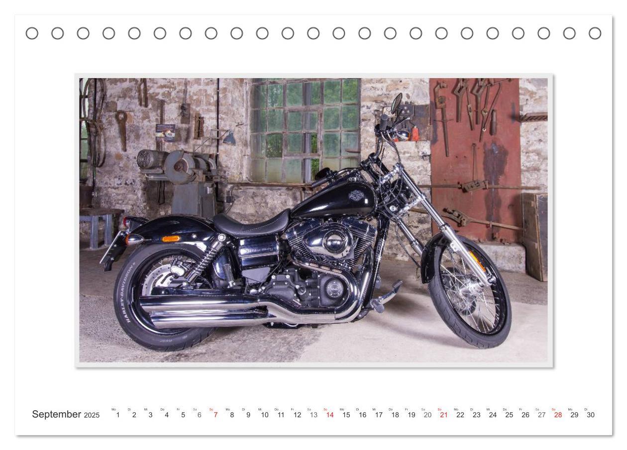 Bild: 9783435790104 | Emotionale Momente: Harley Davidson - Wide Glide (Tischkalender...